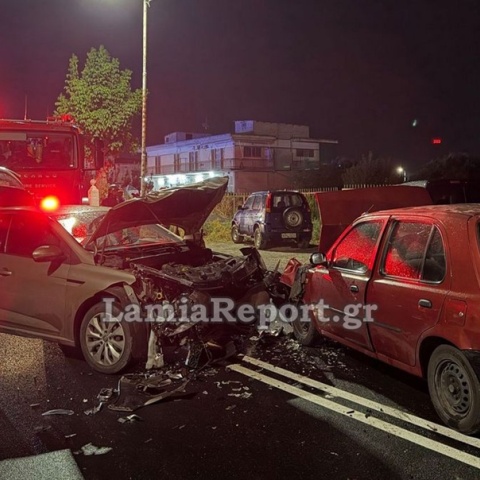 Εικόνα από το τροχαίο δυστύχημα στη Λαμία