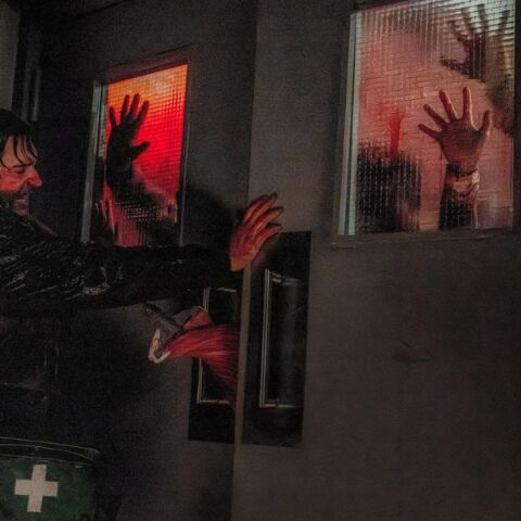 Η νέα ταινία Resident Evil του Ζακ Κρέγκερ συγκεντρώνει 97% στο Rotten Tomatoes και γίνεται η υψηλότερα βαθμολογημένη μεταφορά video game.