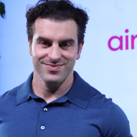 Ο διευθύνων σύμβουλος της Airbnb, Μπράιαν Τσέσκι