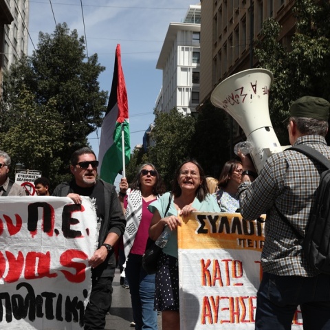Στιγμιότυπο από τις απεργιακές κινητοποιήσεις της ΑΔΕΔΥ
