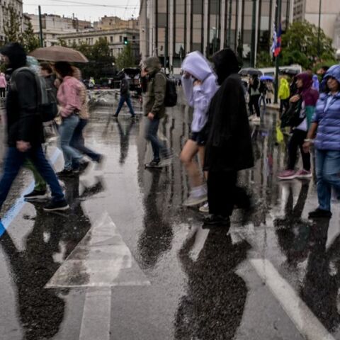 Κακοκαιρία: Ο Αρναούτογλου προειδοποιεί για την Αττική - Ποιες ώρες αναμένονται ισχυρές καταιγίδες