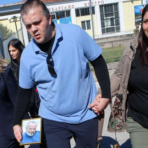 Δίκη Τέμπη: «Ο πατέρας μου κάηκε ζωντανός» - Σε φορτισμένο κλίμα οι καταθέσεις τραυματιών και συγγενών των θυμάτων