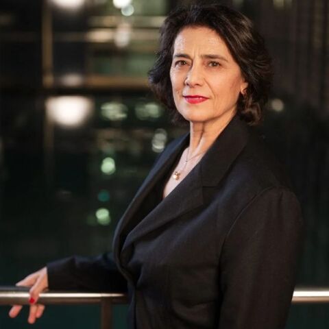Στη Χιάμ Αμπάς απονέμεται το βραβείο European Achievement in World Cinema, στο πλαίσιο των Ευρωπαϊκών Βραβείων Κινηματογράφου στην Αθήνα
