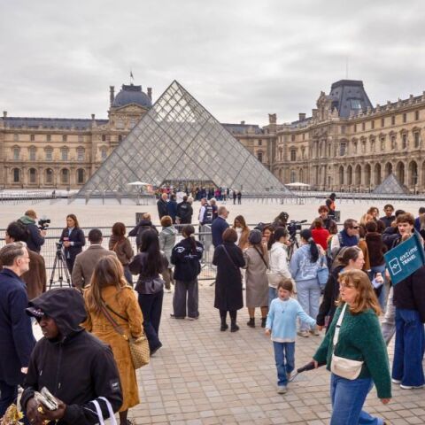 Liberté, Égalité, Ακρίβεια