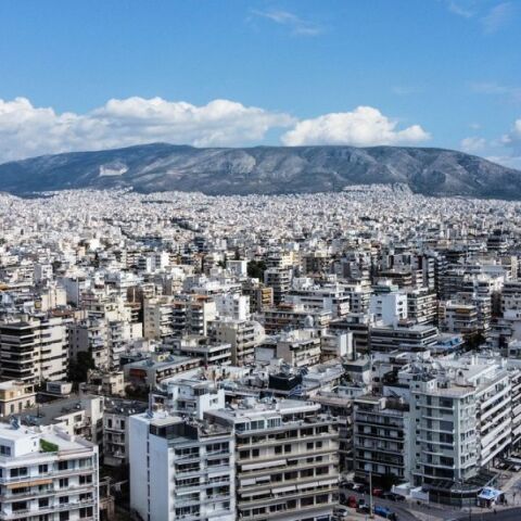 Το κυβερνητικό σχέδιο 11 παρεμβάσεων για το στεγαστικό - Περιλαμβάνει επιδοτήσεις ανακαινίσεων, φοροελαφρύνσεις και το πρόγραμμα «Σπίτι μου ΙΙΙ»