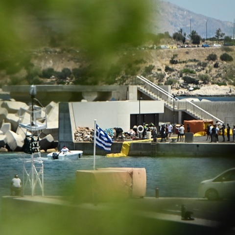 Το σημείο όπου έπεσε το ελικόπτερο στη Μαρίνα Βουλιαγμένης