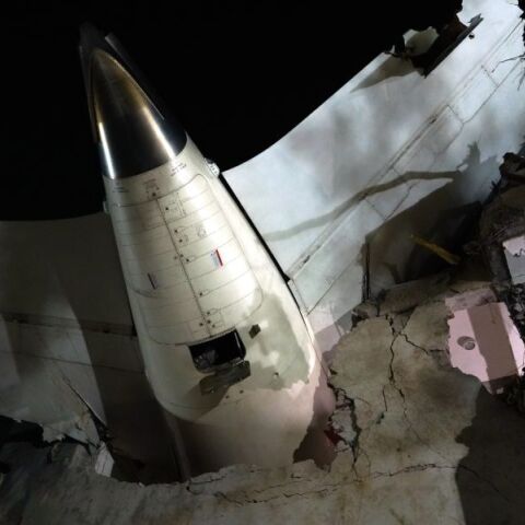 Ινδία: Το δραματικό «mayday» του πιλότου - Γιατί συνετρίβη το αεροσκάφος μέσα σε 30 δευτερόλεπτα