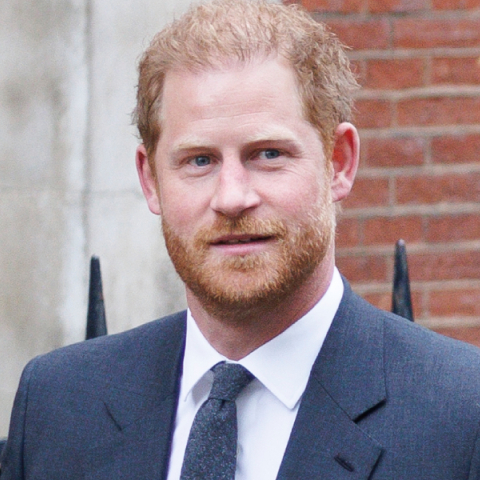 Podcast «Βιογραφίες» με την Επιστήμη Μπινάζη | Η ζωή του πρίγκιπα Χάρι