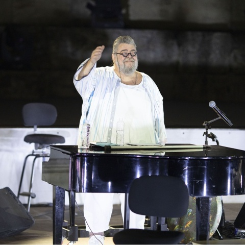 Σταμάτης Κραουνάκης 