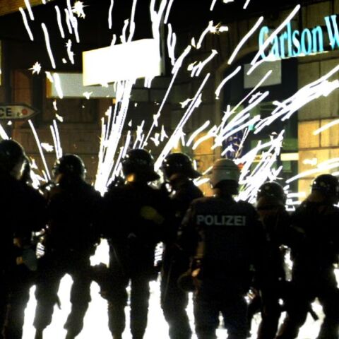 Ταραχές στον ελβετικό παράδεισο