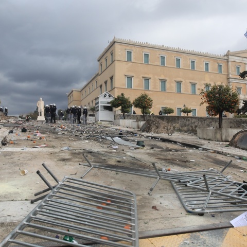 Επεισόδια στην διαδήλωση για το δυστύχημα στα Τέμπη