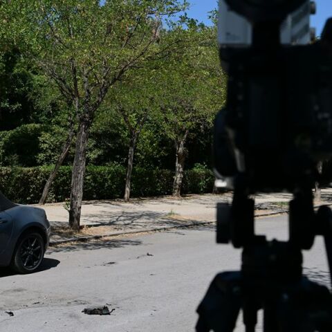 Πέθανε η γυναίκα που είχε αυτοπυρποληθεί έξω από το Ζάππειο