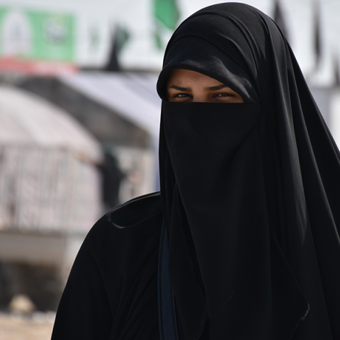 Γυναίκα με χιτζάμπ στο Ιράν