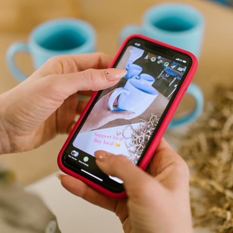 Tags στα stories: Πώς θα απαλλαγείς από τα “κρυφο-tag” στο Instagram