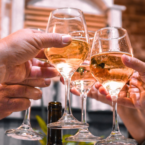 8 ελληνικά κρασιά για το Πάσχα