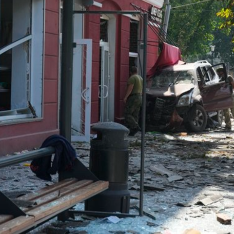 Ουκρανία: Ρωσικός πύραυλος έπληξε το Τσερνίχιβ