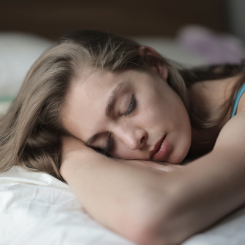 To sleep or not to sleep? Οι ζεστές νύχτες του Αυγούστου στην Αθήνα