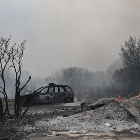 Η πυρκαγιά στην Πάρνηθα