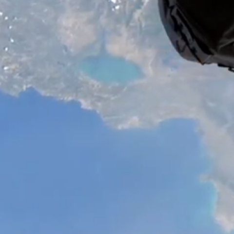 Οι καπνοί πάνω από την Ελλάδα όπως καταγράφηκαν από τον Διεθνή Διαστημικό Σταθμό