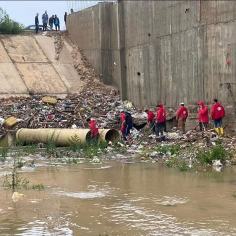 Οι πλημμύρες που προκάλεσε η καταιγίδα Daniel στην ανατολική Λιβύη αφάνισαν τμήμα της πόλης Ντέρνα