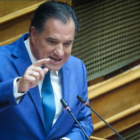 Άναψαν τα αίματα στη Βουλή με αφορμή τις απεργιακές κινητοποιήσεις