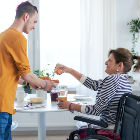  Επεκτείνεται σε όλη την Ελλάδα ο θεσμός του «Προσωπικού Βοηθού για Άτομα με Αναπηρία»