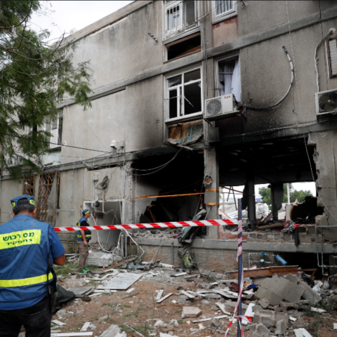 Το Ισραήλ κόβει στους Παλαιστίνιους ρεύμα, τρόφιμα, νερό και καύσιμα