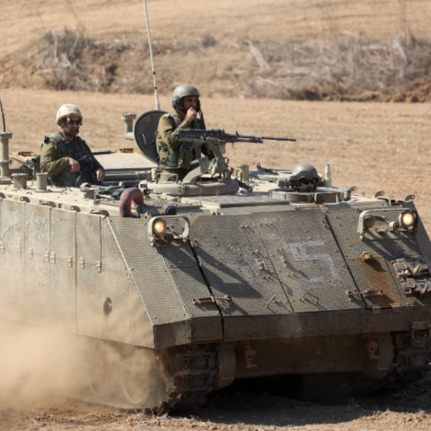 Έληξε στις 13:00 (ώρα Ισραήλ και Ελλάδος) η νέα διορία που είχε δώσει ο ισραηλινός στρατός στους κατοίκους της πόλης της Γάζας και της βόρειας Γάζας, προκειμένου να απομακρυνθούν προς τον νότο.