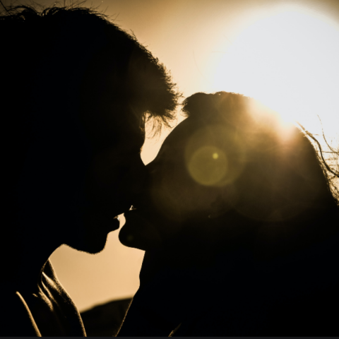 Ερωτική επαφή: Οι μύθοι που κυριαρχούν για το σεξ - Η έρευνα των New York Times για τη συχνότητα, την επιθυμία και την προγραμματισμένη επαφή