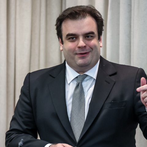 Πιερρακάκης στον ΣΚΑΪ: Δωρεάν ψηφιακό φροντιστήριο μέσω κινητού – Επιθυμούμε να αλλάξουμε το Άρθρο 16