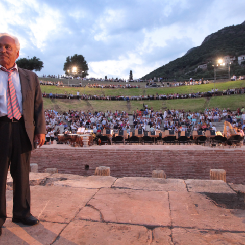 Πέτρος Θέμελης: Την Τετάρτη στην Αθήνα η κηδεία του, την Πέμπτη στην Αρχαία Μεσσήνη η ταφή του