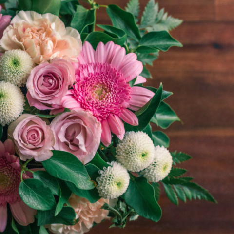 Εορτολόγιο: Σήμερα 25 Νοεμβρίου γιορτάζει...