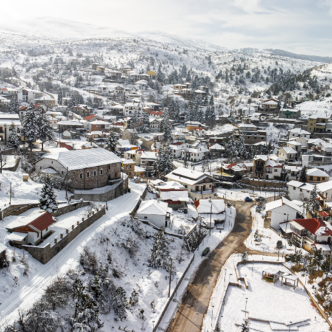 «Τουρισμός για όλους»: Πώς θα πάρετε τα 150 ευρώ για χειμερινές διακοπές