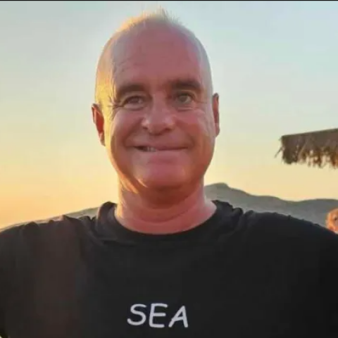 Ο 59χρονος τουρίστας που εξανίστηκε στην Αμοργό