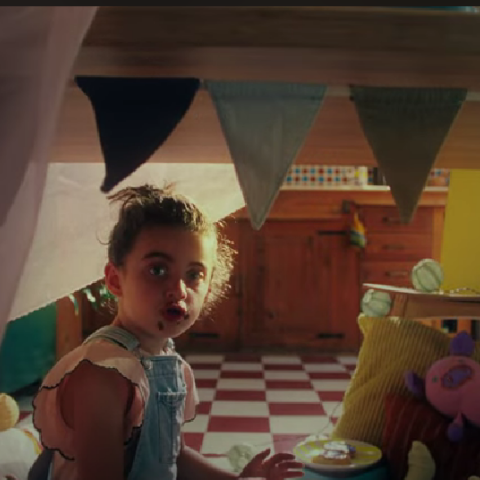 Στιγμιότυπο από το βίντεο της καμπάνιας της Εθνικής Δράσης κατά της Παιδικής Παχυσαρκίας