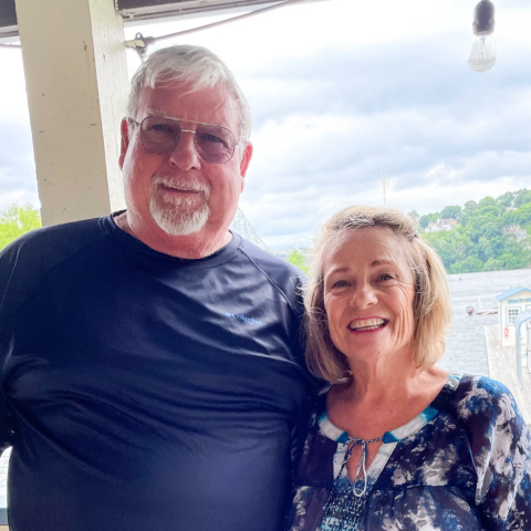 Ο 70χρονος με τη σύζυγό του