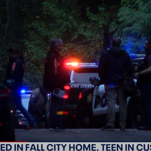 Ισχυρές αστυνομικές δυνάμεις σε σπίτι στο Σιάτλ