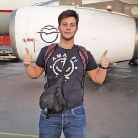 Τέμπη: Επιστρέφει στην Ελλάδα ο μοναδικός επιζών του πρώτου βαγονιού