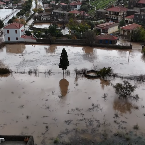 Σφοδρό χτύπημα της κακοκαιρίας Bora στη Λήμνο - Δύο νεκροί - Έντονα τα φαινόμενα