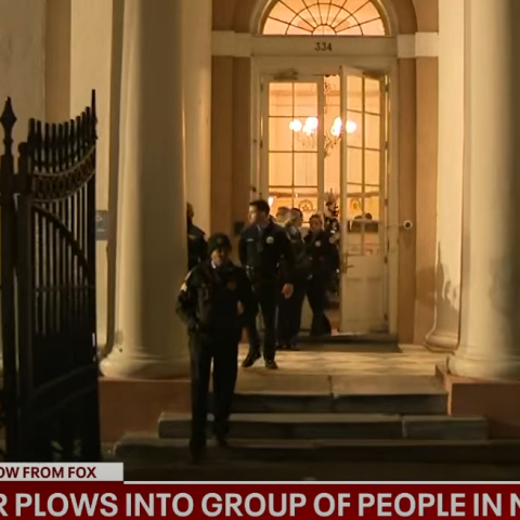 Συναγερμός στη Νέα Ορλεάνη: Αυτοκίνητο έπεσε σε πλήθος που γιόρταζε την Πρωτοχρονιά