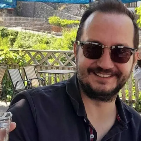 Βασίλης Καλογήρου