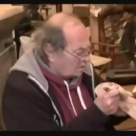 Η viral ατάκα Σαντορινιού για τους σεισμούς