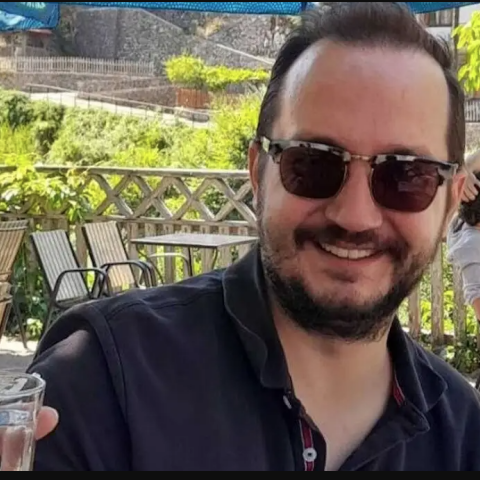 Βασίλης Καλογήρου