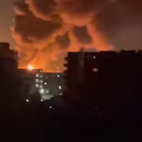 Oργή για το αφεντικό του Χίθροου ο oποίος κοιμόταν και είχε κλειστό το κινητό την ώρα της φωτιάς