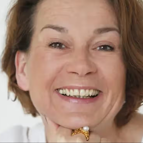 Συγγραφέας best seller βρέθηκε δολοφονημένη σε πλωτό σπίτι στο Αμβούργο