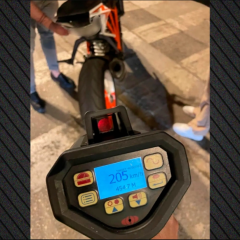 Το κοντέρ της Τροχαίας έδειξε 205 χλμ / ώρα