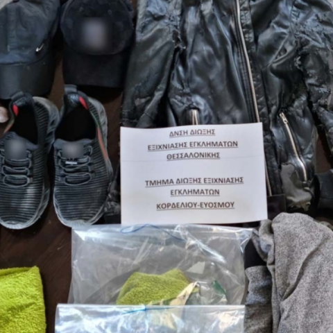 Θεσσαλονίκη: Έσπασαν τζαμαρία κομμωτηρίου και έριξαν μέσα μολότοφ - Συνελήφθη 22χρονος