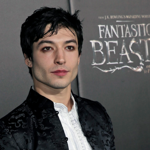 Έζρα Μίλερ: Η επιστροφή, η κρίση και οι αποκαλύψεις για το Χόλιγουντ