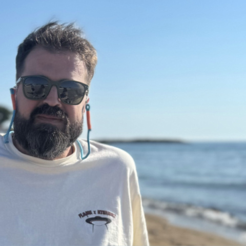 Βαγγέλης Ορφανίδης (Hume Assine)