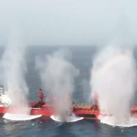 Ερυθρά θάλασσα: Βυθίστηκε το ελληνόκτητο πλοίο Eternity C: Αναζητούνται 20 μέλη πληρώματος - Φόβοι για απαγωγή από τους Χούθι